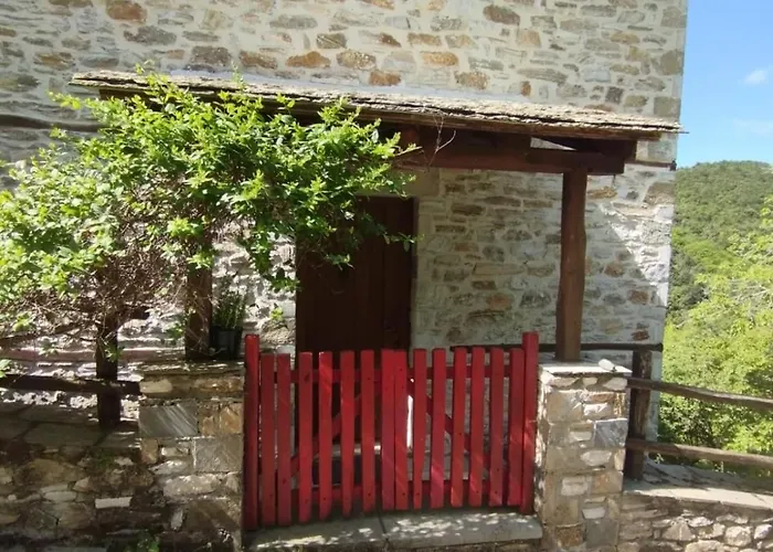 Vilă Elli Pinakátai